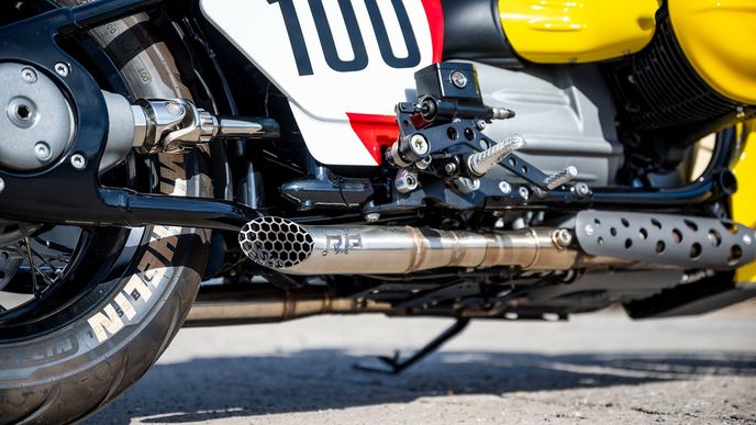 BMW 1.8 CSL ART BIKE BMW 1.8 CSL ART BIKE