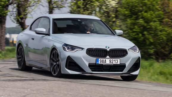 Video s BMW 220d Coupé: Ideální kupátko na každý den?