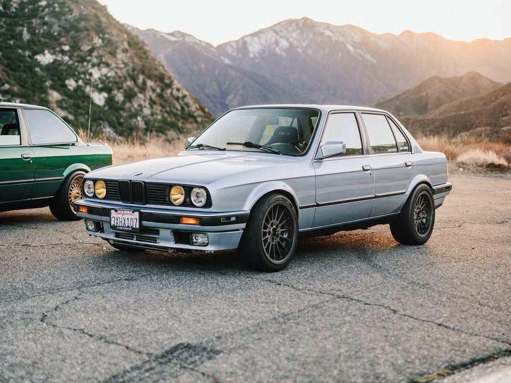 BMW 3 (E30) 