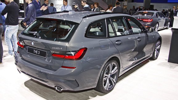 IAA živě: BMW řady 3 je slušivý kombík s obrovským kufrem