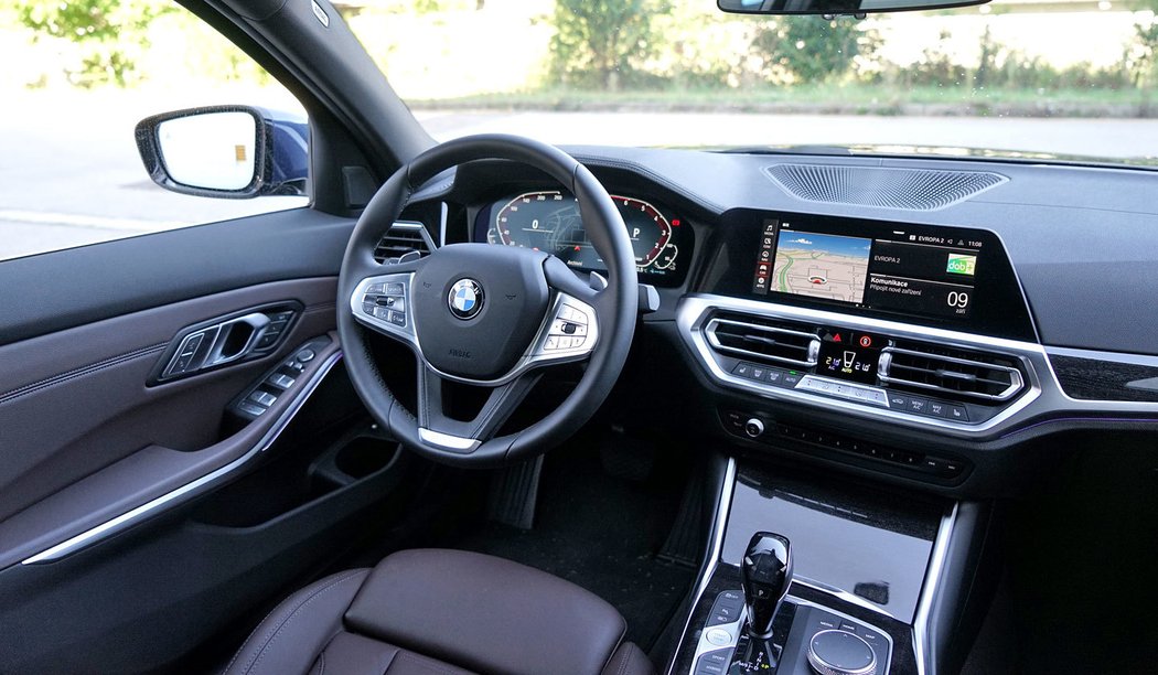 BMW 320e Luxury Line