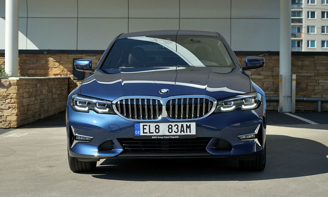 BMW 320e Luxury Line