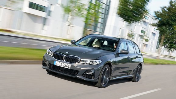 BMW rozšiřuje řadu plug-in hybridů. Odmění jízdu na elektřinu