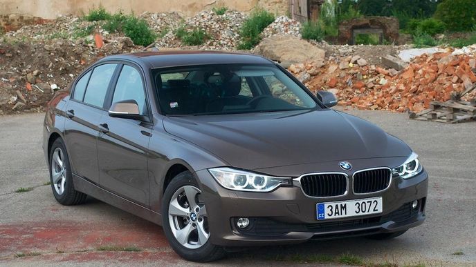 BMW 320i Efficient Dynamics