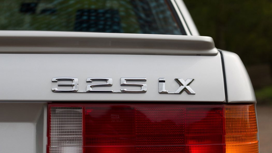 BMW 325iX (1986)