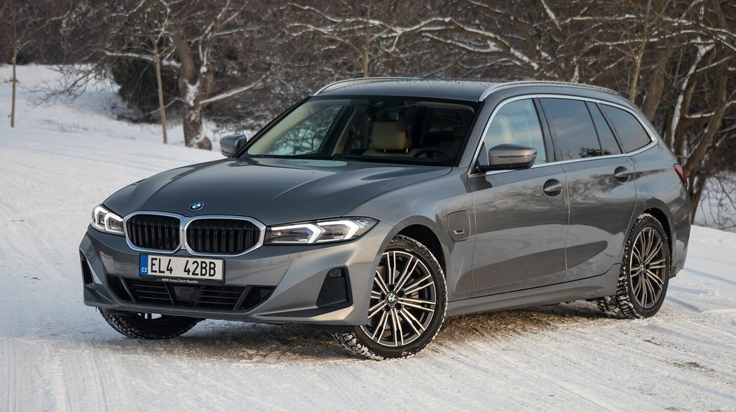 BMW 330e xDrive Touring