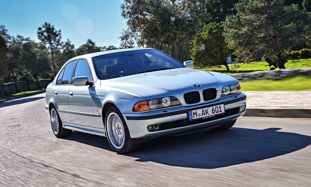 BMW 528i Sedan (1995-2000)