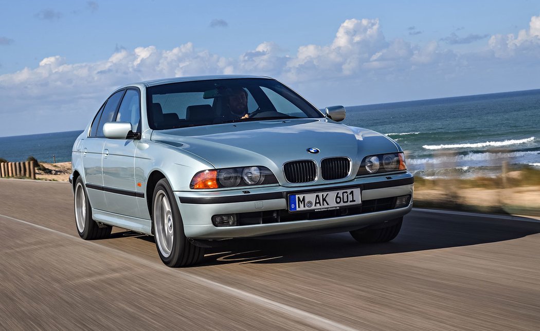 BMW 528i Sedan (1995-2000)