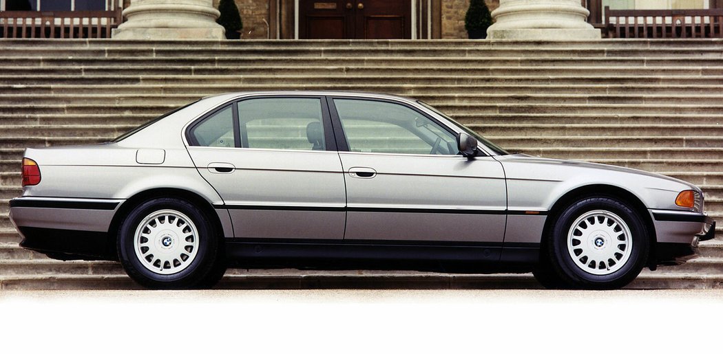 BMW 740i (E38) (1996)