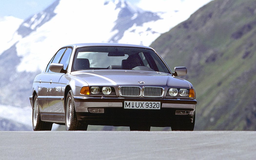 BMW 750iL (E38) (1994)