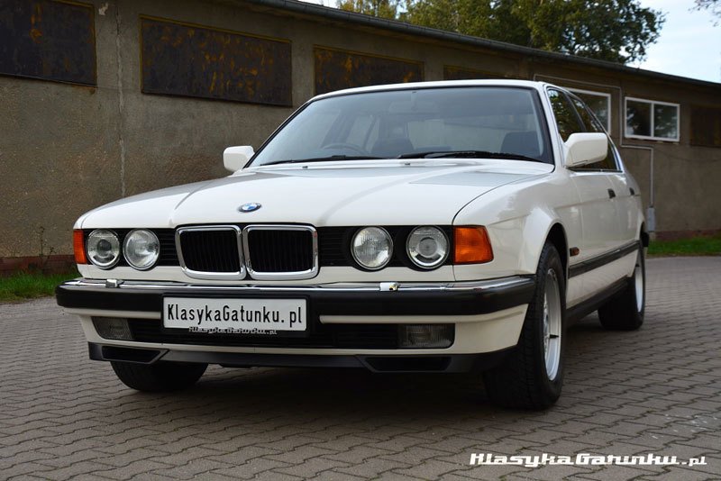 BMW 740i