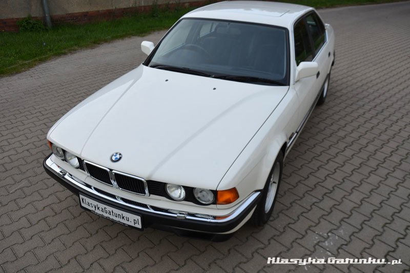 BMW 740i