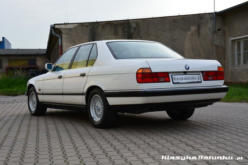 BMW 740i