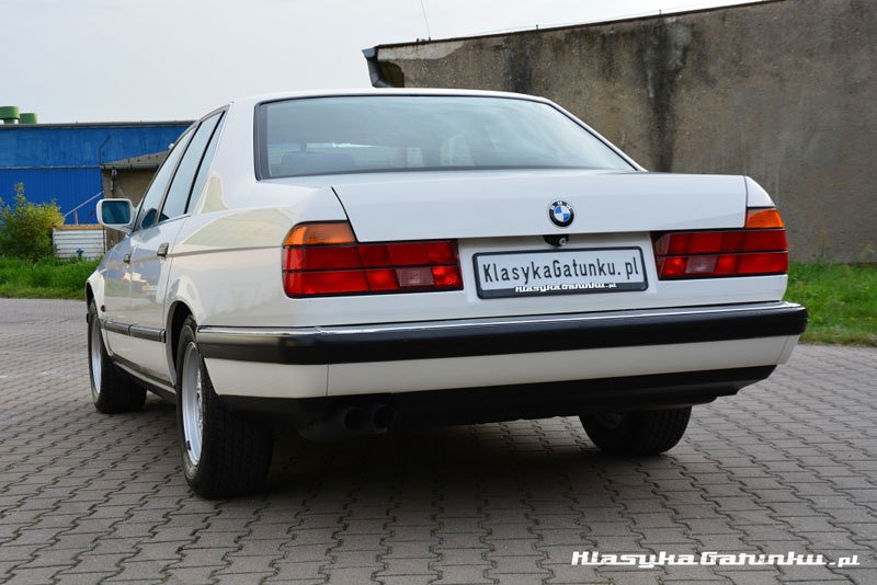 BMW 740i