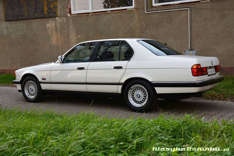 BMW 740i