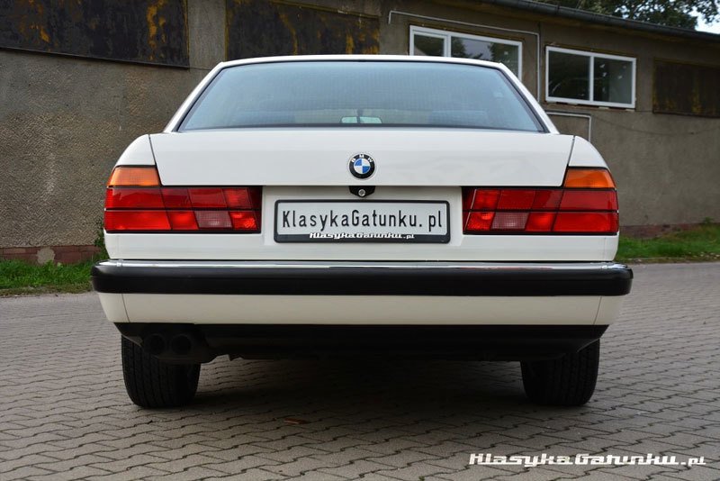 BMW 740i