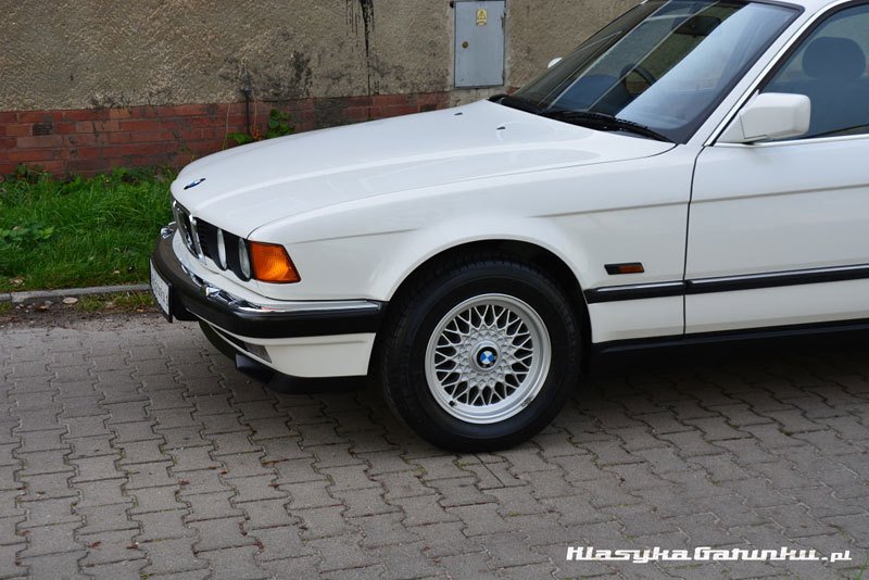 BMW 740i