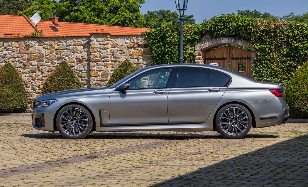 BMW 750i xDrive