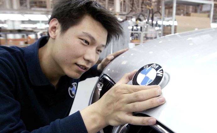 BMW a Brilliance představili nový elektromobil