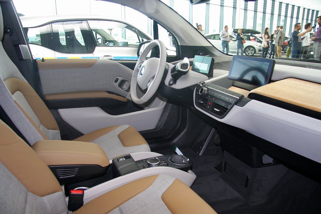 BMW i3