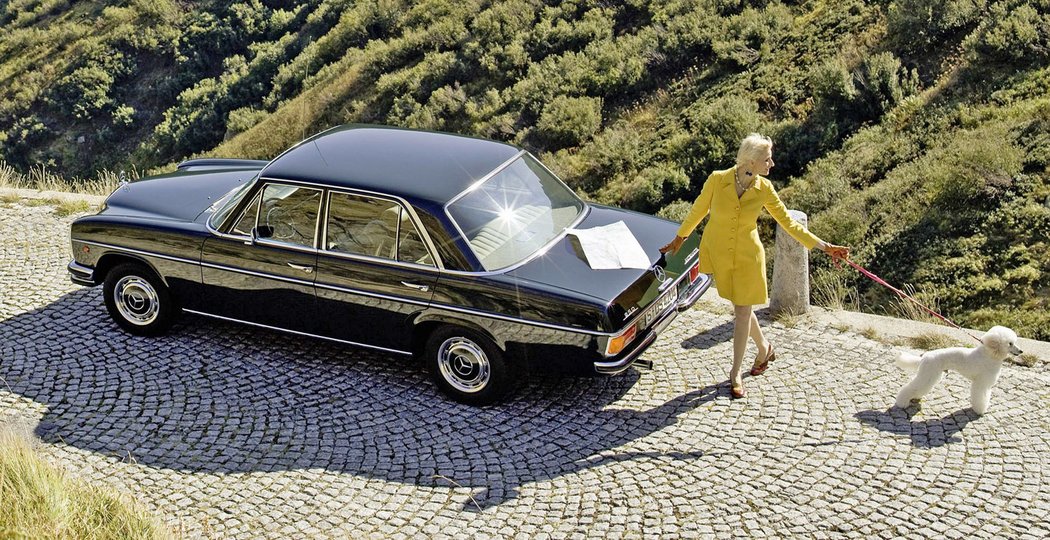 Mercedes-Benz W114/W115