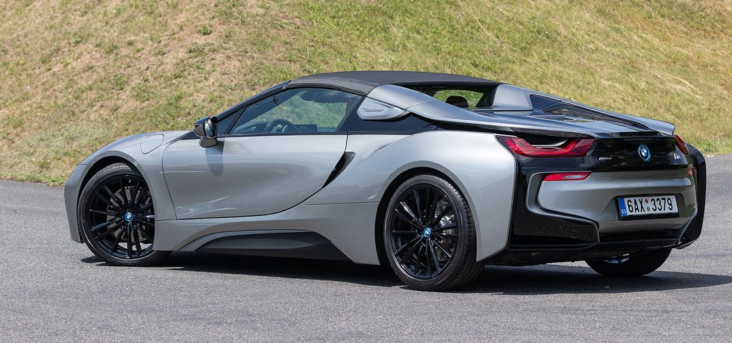 BMW i8 Roadster