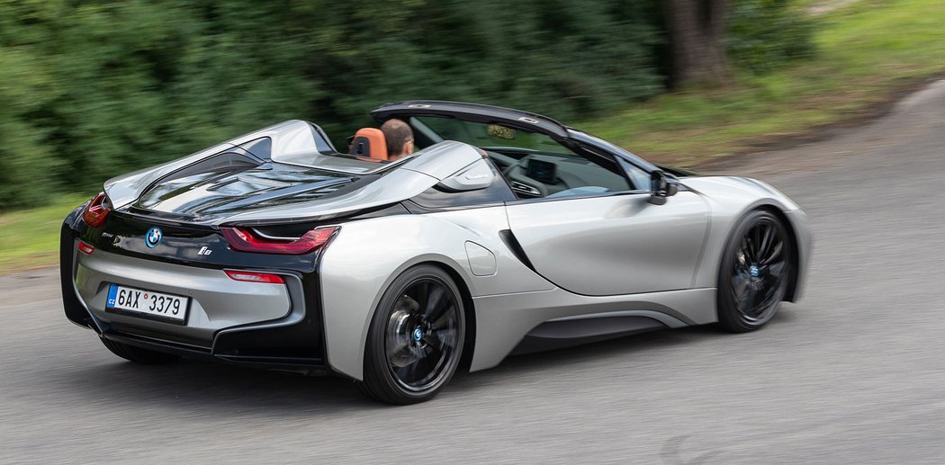 BMW i8 Roadster