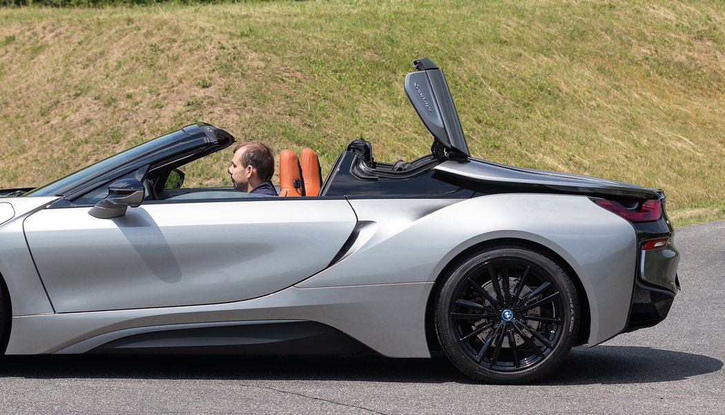 BMW i8 Roadster