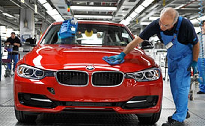 BMW nabírá 4 tisíce nových zaměstnanců