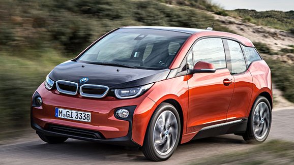 TEST BMW i3: První jízdní dojmy a české ceny