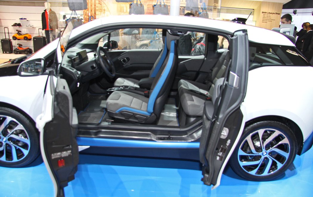 BMW i3