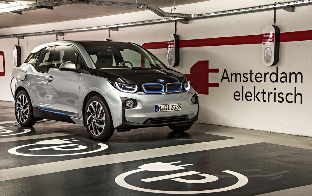 BMW i3