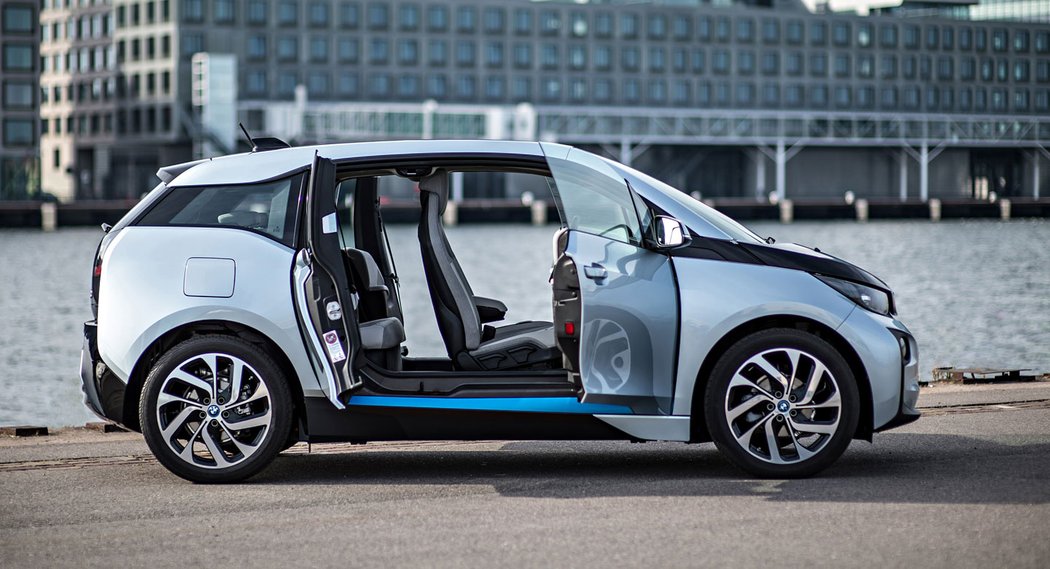 BMW i3