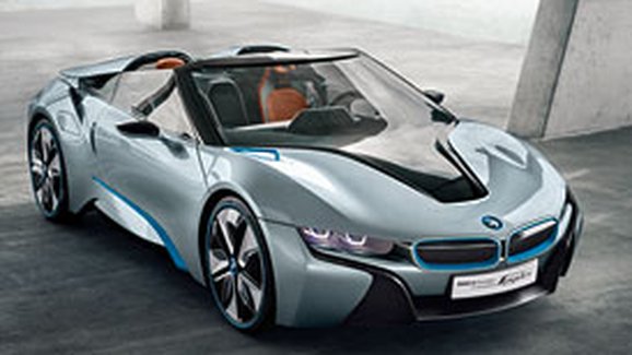 BMW i8 Spyder odhalen na oficiálních fotografiích