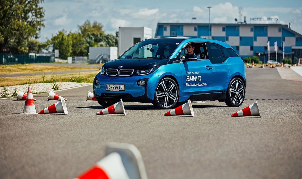 BMW i3