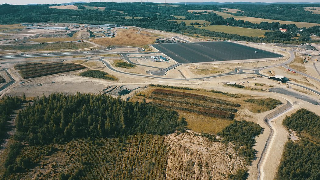 BMW Group Future Mobility Centre v Sokolově