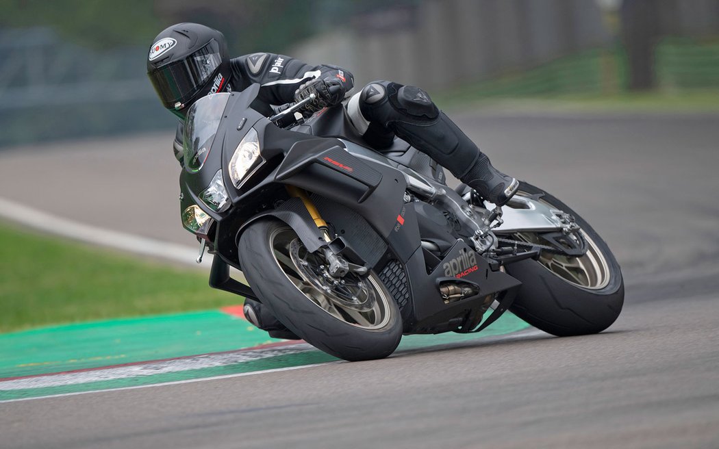 Aprilia RSV4 1100 Factory