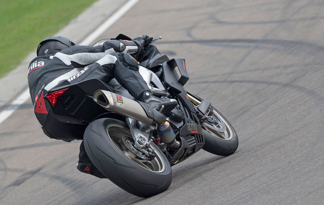 Aprilia RSV4 1100 Factory