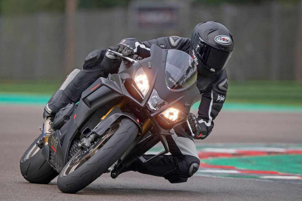 Aprilia RSV4 1100 Factory