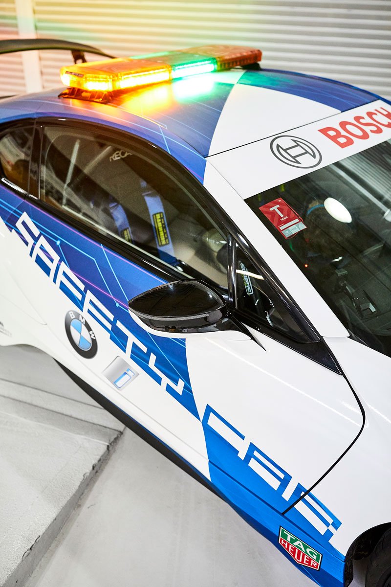 BMW i8 Coupé Safety Car