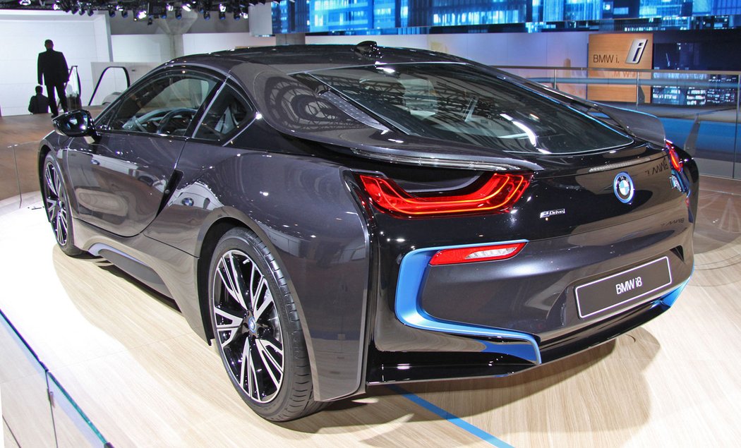 BMW i8