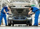 BMW i8: Nahlédněte do zákulisí výroby hybridního sporťáku
