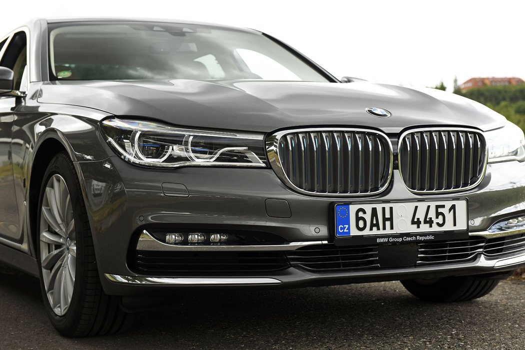 bmw hybrid srovnavacitesty vyssistredni luxusni