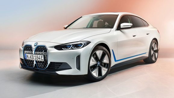 BMW i4 se odhaluje na prvních snímcích. Elektrické Gran Coupé dorazí s předstihem