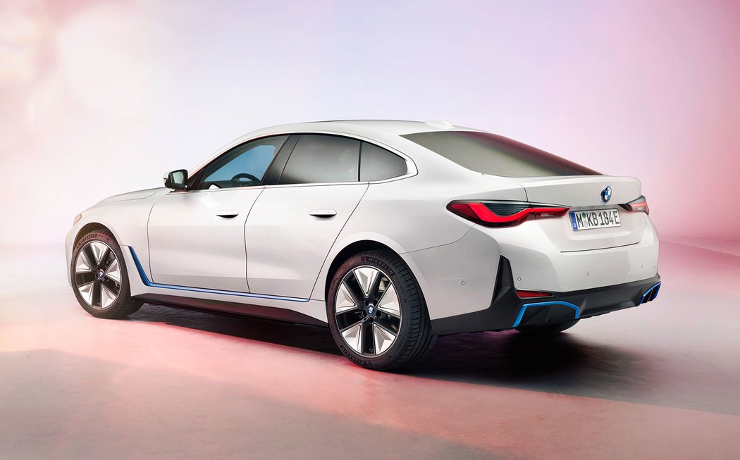 BMW i4