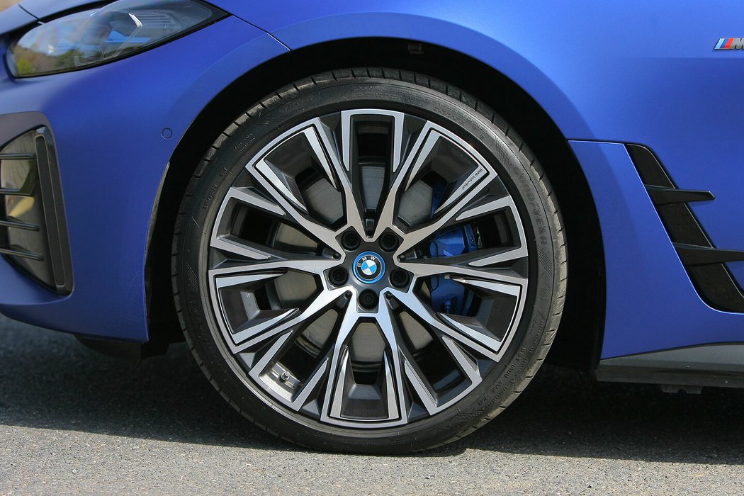 BMW i4 M50