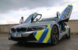 Proč policejní superauto, extrémně rychlé BMW, které měla Policie ČR zapůjčené k testování, ihned po havárii odvezla odtahovka v kontejneru, aby ho nikdo neviděl?