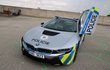 Proč policejní superauto, extrémně rychlé BMW, které měla Policie ČR zapůjčené k testování, ihned po havárii odvezla odtahovka v kontejneru, aby ho nikdo neviděl?