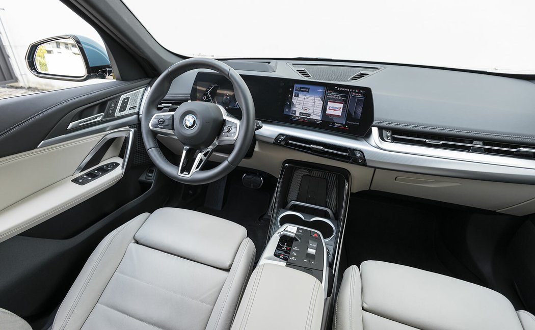 BMW iX1 xDrive30