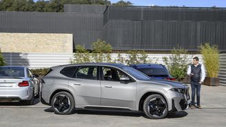 BMW iX3 50 xDrive BMW iX3 50 xDrive